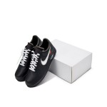 Nike Air Force 1 Low OFF-WHITE "MoMA" AV5210-001 Nike Air Force 1 Low OFF-WHITE "MoMA" AV5210-001 - メタリックスウッシュ付きブラックスニーカー