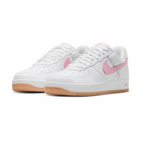 ナイキ エア フォース 1 ロー "Since 82" DM0576-101 - クラシックホワイトとソフトピンクのアクセント | エレガントでミニマルなストリートスタイル