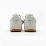 Nike Air Force 1 Low x Travis Scott 'Sail' - シルバースウッシュキャンバススニーカー Nike Air Force 1 Low x Travis Scott 'Sail' AQ4211-100 - 取り外し可能なシルバースウッシュ付きキャンバススニーカー