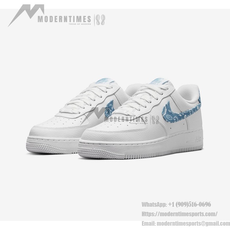 Nike Air Force 1 Low WMNS "Blue Paisley" DH4406-100 ホワイトにブルーペイズリーアクセントが施された Nike Air Force 1 Low WMNS "Blue Paisley"