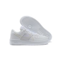 ナイキ エア フォース 1 リアクト "Triple White" CT1020-101 クラシックホワイトスニーカー | 快適性とミニマリズムの融合