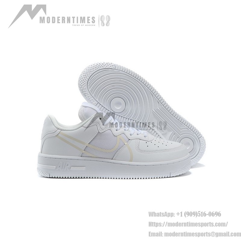 ナイキ エア フォース 1 リアクト "Triple White" - タイムレスで快適なスニーカー ナイキ エア フォース 1 リアクト "Triple White" CT1020-101 オールホワイトレザーとメッシュのスニーカー