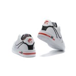 ナイキ エア フォース 1 リアクト "White/Black/Red" - スタイリッシュで快適なスニーカー ナイキ エア フォース 1 リアクト "White/Black/Red" CD4366-100 ホワイトスニーカー ブラックとレッドのディテール付き
