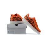 ナイキ エア フォース 1 "Orange Skeleton" - ハロウィンテーマのスタイリッシュスニーカー ナイキ エア フォース 1 "Orange Skeleton" CU8067-800 オレンジスニーカー 蓄光機能付き