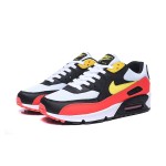 Nike Air Max 90 AJ1285-109 - 大胆なスタイルと究極の快適性 Nike Air Max 90 AJ1285-109 - ホワイト、ブラック、レッド、イエローのアクセント