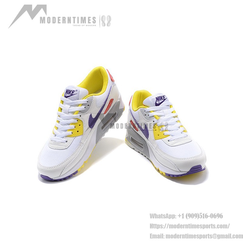 Nike Air Max 90 DA8726-100 - 鮮やかなカラーが魅力のアイコニックなホワイトスニーカー Nike Air Max 90 DA8726-100 - イエロー、パープル、レッドアクセントが特徴のホワイトスニーカー