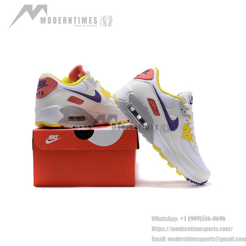 Nike Air Max 90 DA8726-100 - 鮮やかなカラーが魅力のアイコニックなホワイトスニーカー Nike Air Max 90 DA8726-100 - イエロー、パープル、レッドアクセントが特徴のホワイトスニーカー