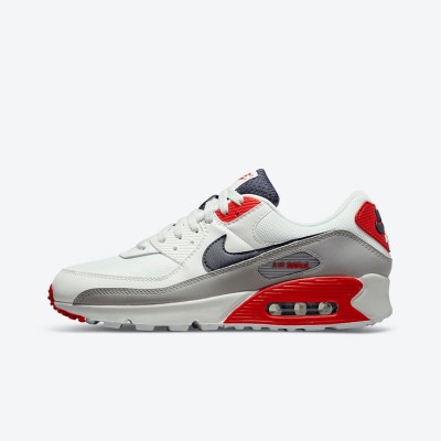 Nike Air Max 90 DB0625-101 - 白地に赤とネイビーアクセントのスニーカー | クラシックデザインと快適な履き心地
