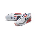 Nike Air Max 90 DB0625-101 - タイムレスで洗練されたホワイトスニーカー Nike Air Max 90 DB0625-101 - グレー、レッド、ネイビーアクセントが特徴のホワイトスニーカー