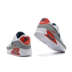 Nike Air Max 90 DB0625-101 - タイムレスで洗練されたホワイトスニーカー Nike Air Max 90 DB0625-101 - グレー、レッド、ネイビーアクセントが特徴のホワイトスニーカー