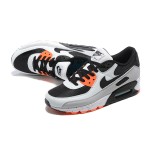 Nike Air Max 90 DC9845-100 - グレー、ブラック&オレンジのスニーカー Nike Air Max 90 DC9845-100 - グレー、ブラック&オレンジのスニーカー、斑点模様のミッドソール付き