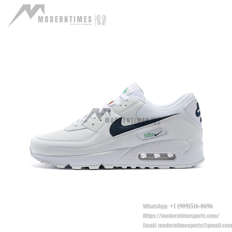 Nike Air Max 90 DH1316-101 - スタイリッシュなホワイトスニーカー Nike Air Max 90 DH1316-101 - ネイビーとグリーンアクセントが特徴のホワイトスニーカー