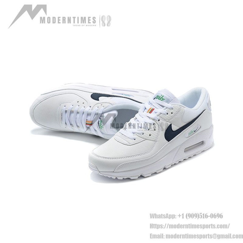 Nike Air Max 90 DH1316-101 - スタイリッシュなホワイトスニーカー Nike Air Max 90 DH1316-101 - ネイビーとグリーンアクセントが特徴のホワイトスニーカー