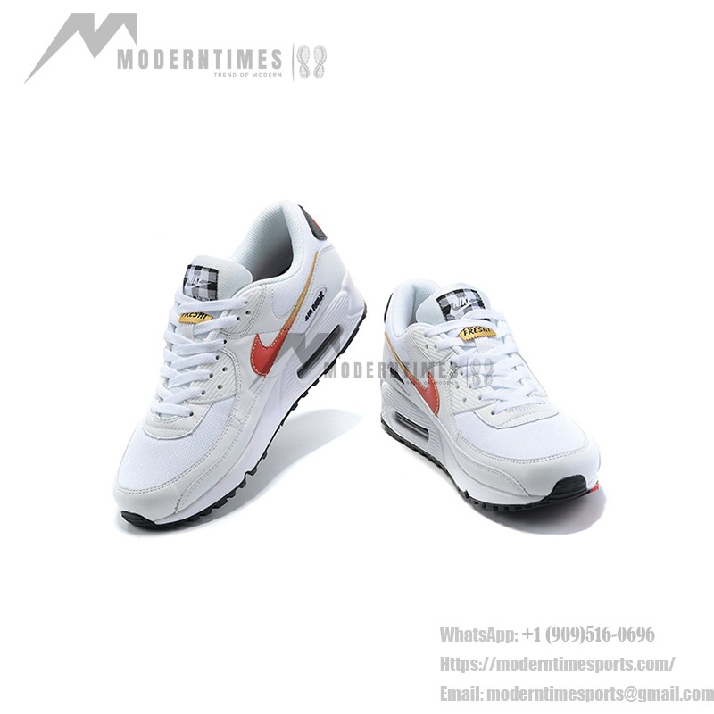 Nike Air Max 90 DJ5530-100 - ホワイト レッドスウッシュとゴールドハイライト Nike Air Max 90 DJ5530-100 ホワイトスニーカー レッドスウッシュとゴールドアクセント