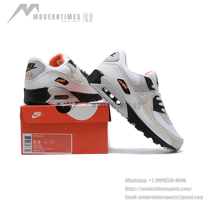 Nike Air Max 90 DM0029-100 - アイコニックな快適さと洗練されたスタイル Nike Air Max 90 DM0029-100 - ホワイトとベージュのスニーカー ブラックディテール付き