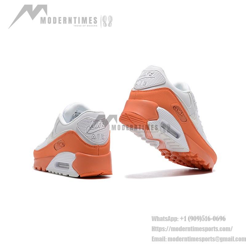 Nike Air Max 90 DM0958-100 - オレンジアクセントのスタイリッシュなホワイトスニーカー Nike Air Max 90 DM0958-100 - ホワイトとオレンジのスニーカー