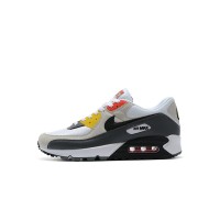 Nike Air Max 90 DM8151-100 - ホワイト、グレー、ブラックのスニーカー、レッド＆イエローアクセント付き | アイコニックなスタイルと快適さ