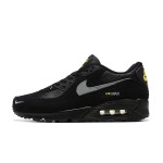 Nike Air Max 90 DO6706-001 - ブラック、グレー&イエロースニーカー Nike Air Max 90 DO6706-001 - グレースウッシュとイエローアクセントが特徴のブラックスニーカー