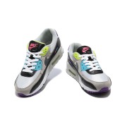 Nike Air Max 90 DR9900-100 - グレー、ブラック、ホワイトのマルチカラースニーカー、鮮やかなネオンアクセント付き | アイコニックな快適さと大胆なスタイル