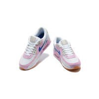 Nike Air Max 90 DX3316-100 - ホワイトスニーカー、ピンクのオーバーレイとブルーのスウッシュ付き | スタイリッシュな快適さとアイコニックなデザイン