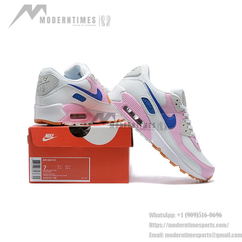 Nike Air Max 90 DX3316-100 - スタイリッシュなホワイトスニーカー、ピンク&ブルーアクセント付き Nike Air Max 90 DX3316-100 - ホワイトスニーカー、ピンクのオーバーレイとブルーのスウッシュ付き