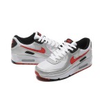 Nike Air Max 90 DX4233-001 - 未来的なシルバー&ホワイトスニーカー Nike Air Max 90 DX4233-001 - シルバーとホワイトのスニーカー(レッドスウッシュ付き)