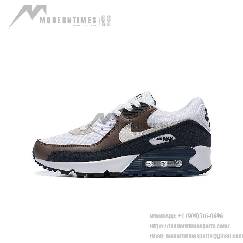 Nike Air Max 90 DZ3522-002 - ホワイトにブラウンとネイビー Nike Air Max 90 DZ3522-002 - ブラウン&ネイビーアクセントのホワイトスニーカー