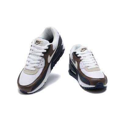 Nike Air Max 90 DZ3522-002 - ブラウン＆ネイビーアクセントのホワイトスニーカー | タイムレスデザイン＆毎日の快適さ