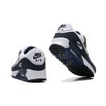 Nike Air Max 90 DZ3522-002 - 洗練されたホワイトスニーカー、ブラウン&ネイビーディテール付き Nike Air Max 90 DZ3522-002 - ホワイトスニーカー、ブラウン&ネイビーのオーバーレイ付き