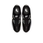 Nike Air Max 90 Essential AJ1285-018 - タイムレスなブラック、グレー、ホワイトのデザイン Nike Air Max 90 Essential AJ1285-018 - クラシックなブラック&グレースニーカーとホワイトスウッシュ