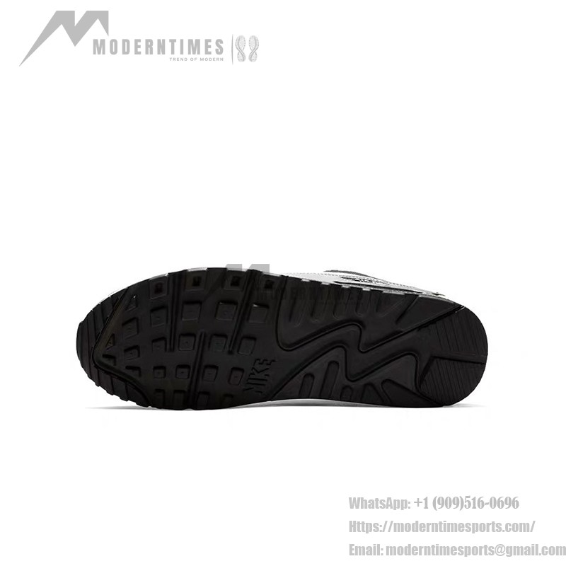 Nike Air Max 90 Essential AJ1285-018 - タイムレスなブラック、グレー、ホワイトのデザイン Nike Air Max 90 Essential AJ1285-018 - クラシックなブラック&グレースニーカーとホワイトスウッシュ