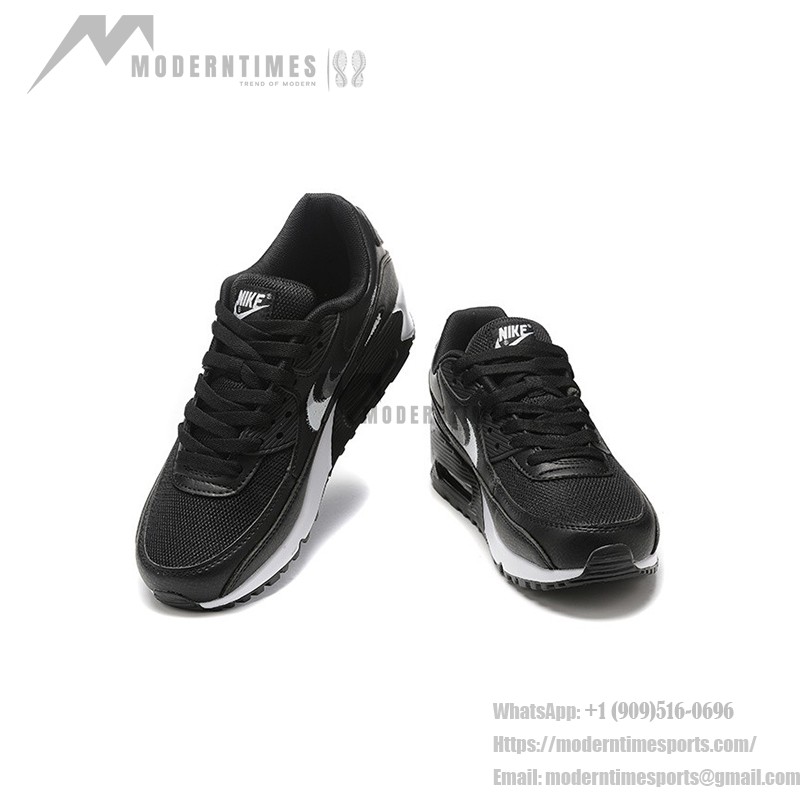 Nike Air Max 90 FD0657-001 - 洗練されたブラックスニーカー Nike Air Max 90 FD0657-001 - ブラックスニーカー&メタリックシルバースウッシュ