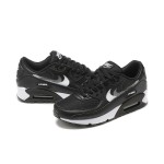 Nike Air Max 90 FD0657-001 - 洗練されたブラックスニーカー Nike Air Max 90 FD0657-001 - ブラックスニーカー&メタリックシルバースウッシュ