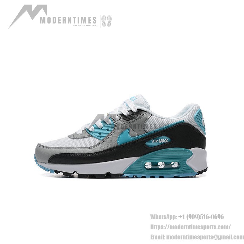 Nike Air Max 90 FD0678-100 - ホワイト&ブルースニーカー Nike Air Max 90 FD0678-100 - ブルー&グレーアクセントのホワイトスニーカー