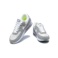 Nike Air Max 90 FJ4824-001 - ホワイト、ベージュ＆グレースニーカー | クラシックデザイン＆日常の快適さ