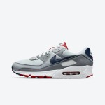 Nike Air Max 90 'USA グレー/レッド/ブルー' - クラシックなアメリカンスタイル Nike Air Max 90 'USA グレー/レッド/ブルー' DZ1846-001、グレーのアッパー、レッドのアクセント、ネイビーブルーのスウッシュ