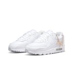 Nike Air Max 90 Premium 'Lucky Charms' - ラグジュアリーなホワイト&ゴールド ゴールドチェーンアクセントが際立つ純白のNike Air Max 90 Premium 'Lucky Charms' DH0569-100