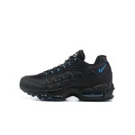 Nike Air Max 95 Black Laser Blue DC4115-001 スニーカー Nike Air Max 95 Black Laser Blue DC4115-001 スニーカー レーザーブルーアクセント付き
