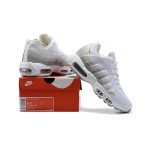 Nike Air Max 95 DA8731-100 ホワイト、ベージュ&グレー スニーカー Nike Air Max 95 DA8731-100 ホワイト、ベージュ&グレー スニーカー 側面図
