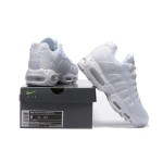 Nike Air Max 95 DH8015-100 オールホワイト スニーカー Nike Air Max 95 DH8015-100 オールホワイト スニーカー 側面図