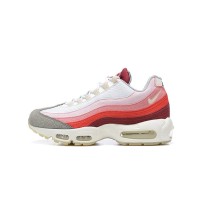 Nike Air Max 95 DM0012-600 メンズランニングシューズ | スタイリッシュな赤色配色 | 快適なエアクッションスニーカー、日常使いとスポーツに最適