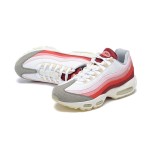 Nike Air Max 95 DM0012-600 赤色 メンズランニングシューズ Nike Air Max 95 DM0012-600 メンズランニングシューズ 赤色配色