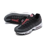 Nike Air Max 95 DQ3982-001 メンズ ランニングシューズ 見えるエアクッション Nike Air Max 95 DQ3982-001 メンズ クラシックランニングシューズ、快適なクッション、スタイリッシュなデザイン