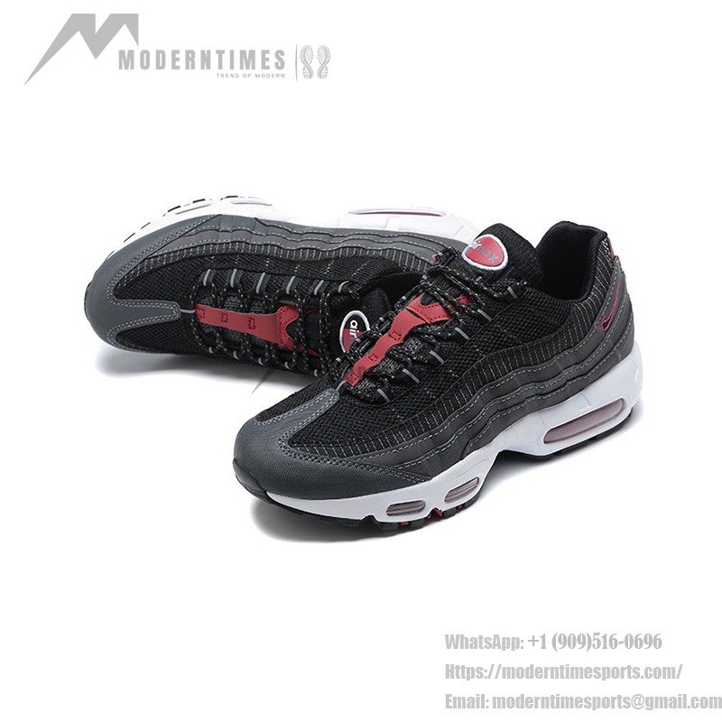 Nike Air Max 95 DQ3982-001 メンズ ランニングシューズ 見えるエアクッション Nike Air Max 95 DQ3982-001 メンズ クラシックランニングシューズ、快適なクッション、スタイリッシュなデザイン