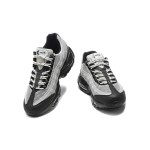 Nike Air Max 95 DV5581-001 メンズ ランニングシューズ 見えるエアクッション Nike Air Max 95 DV5581-001 メンズ クラシックランニングシューズ、快適なクッション、スタイリッシュなストリートファッション