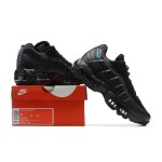 Nike Air Max 95 'Black Dark Marina Reflective' DZ4511-001 メンズ エアクッション スニーカー 反射ディテール付き Nike Air Max 95 'Black Dark Marina Reflective' DZ4511-001 メンズ エアクッション スニーカー – 反射ディテール付きのレトロデザイン