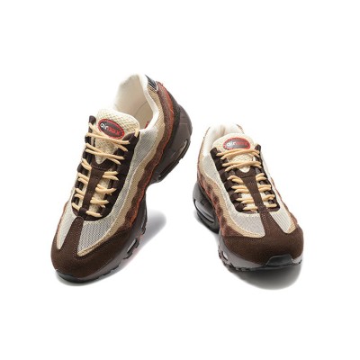 Nike Air Max 95 'Anatomy of Air - Spine' DZ4710-200 メンズ エアクッション スニーカー – 人体の脊柱にインスパイアされたアイコニックなデザインで比類のない快適さとスタイルを提供