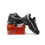 Nike Air Max 95 Essential CT1805-001 ブラック&スモークグレー スニーカー Nike Air Max 95 Essential CT1805-001 ブラック&スモークグレー スニーカー 側面図