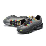Nike Air Max 95 Evolution of Icons CW6575-001 マルチカラーデザイン スニーカー Nike Air Max 95 Evolution of Icons CW6575-001 マルチカラーデザイン スニーカー 側面図
