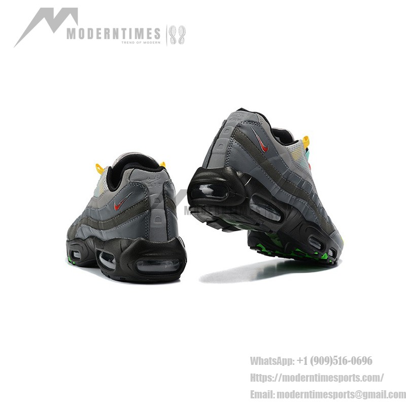 Nike Air Max 95 Evolution of Icons CW6575-001 マルチカラーデザイン スニーカー Nike Air Max 95 Evolution of Icons CW6575-001 マルチカラーデザイン スニーカー 側面図